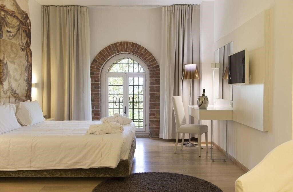 Готель Castello Di Santa Vittoria 4*