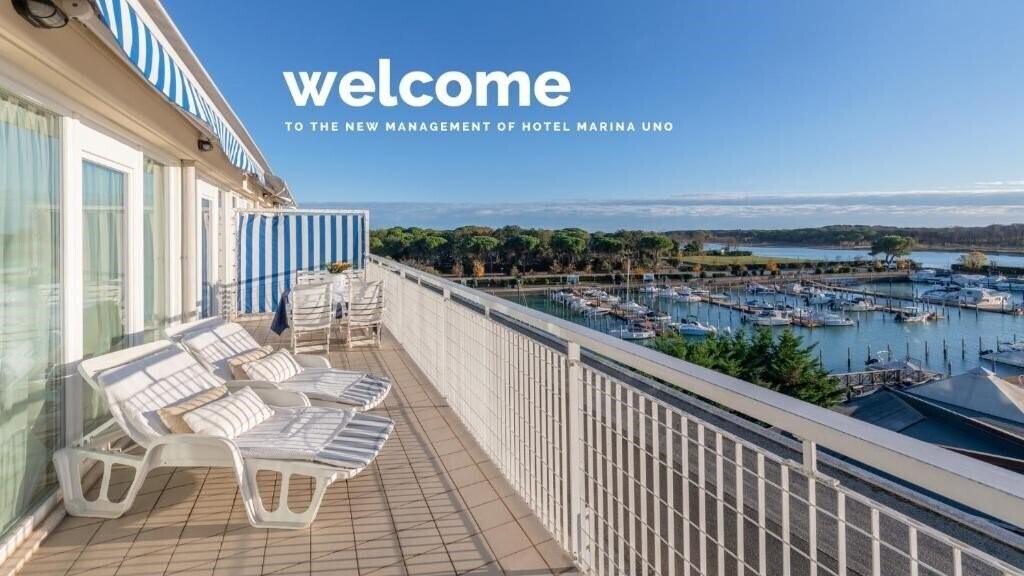 Готель Marina Uno Hotel 4*