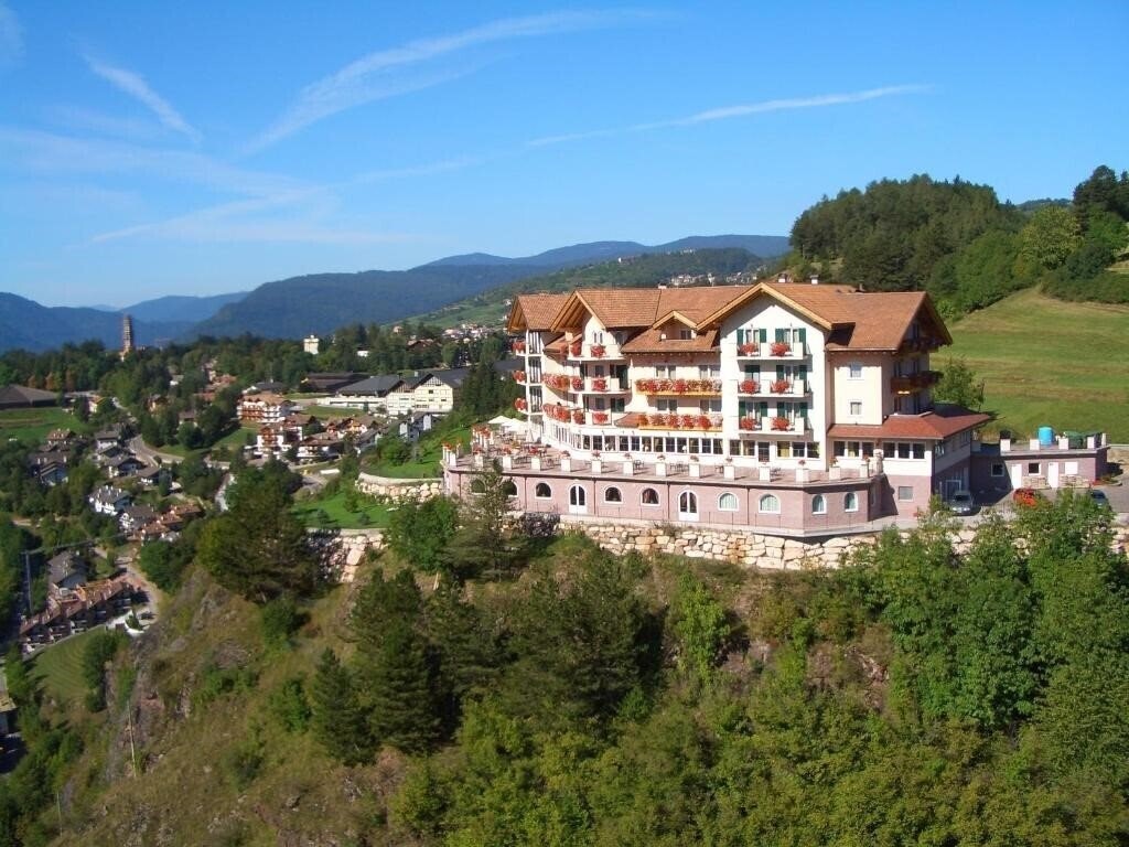 Изображение Hotel Lagorai Resort & Spa (Cavalese) 4*