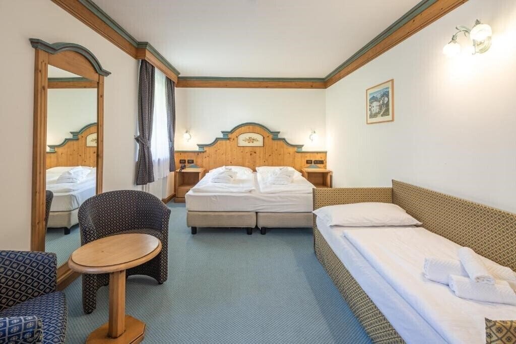 Фото Bellavista Hotel (Cavalese) 4*
