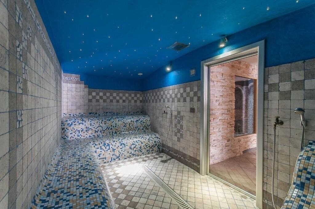 Фотография Alp Holiday Dolomiti (Dimaro) 4*