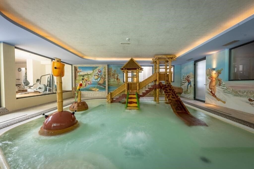 Изображение Alp Holiday Dolomiti (Dimaro) 4*