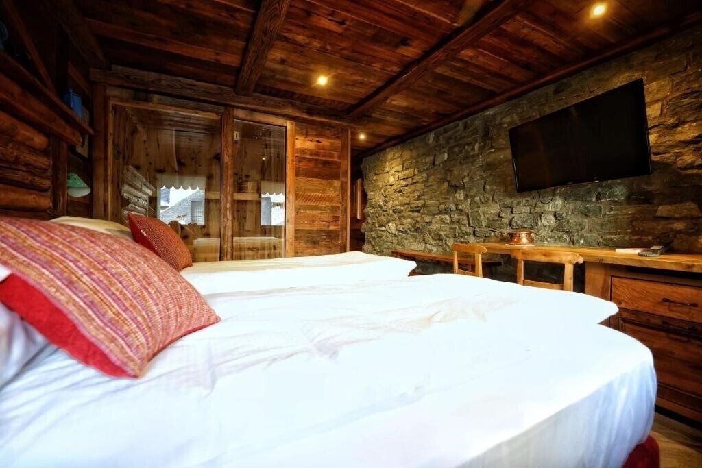 Готель Cafe Quinson Relais De Charme 4*