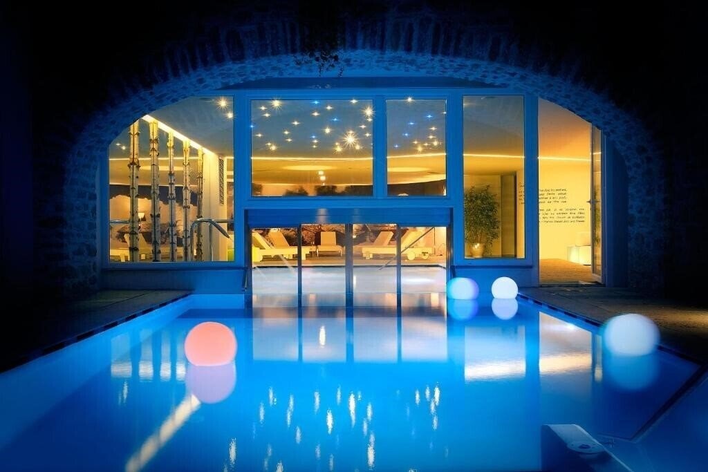 Картинка Les Plaisirs D'Antan 4*