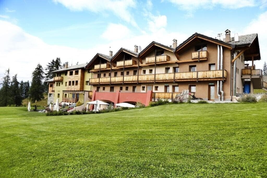 Фото La Chance Hotel Pila 3*