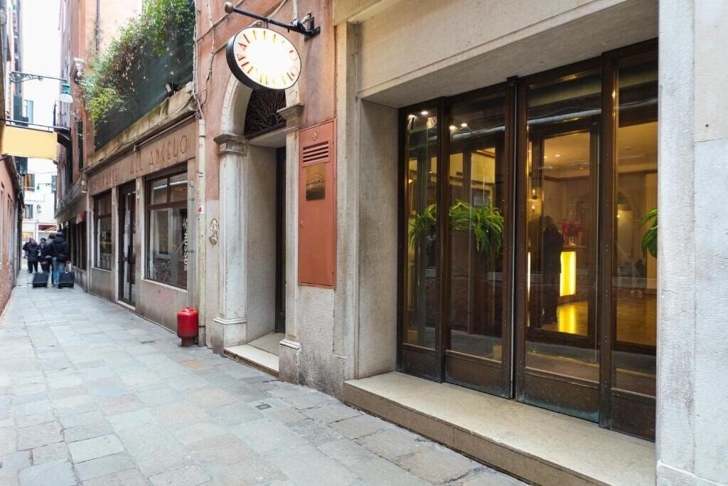 Фотографія All' Angelo 4*