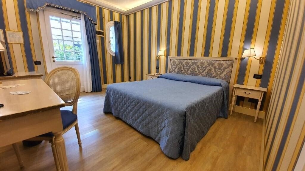 Картинка Carlton & Grand Canal 4*