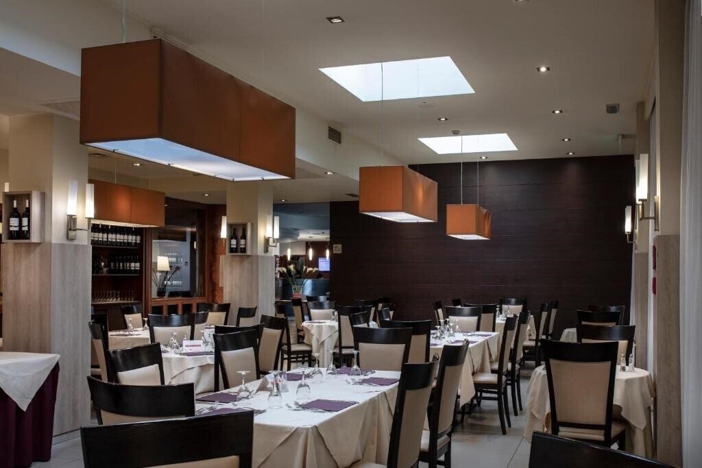Фотографія Holiday Smart Hotel 4*
