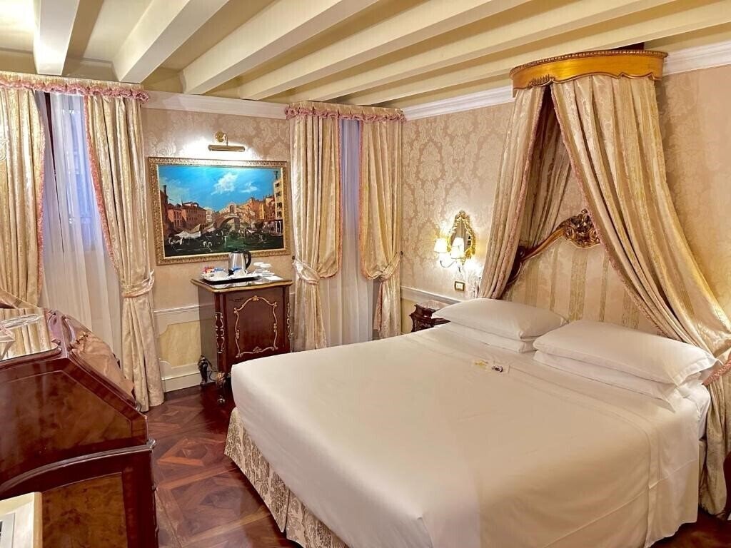 Картинка Canal Grande 4*