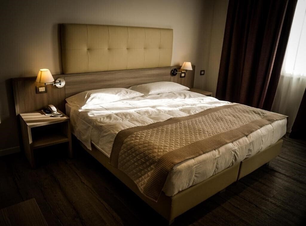Фото Hotel Delfino Venezia Mestre 4*