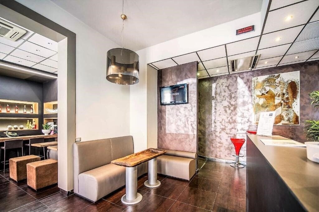 Изображение Aaron 3*