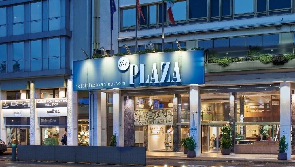Изображение Plaza Hotel 4*
