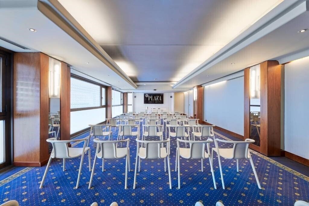 Картинка Plaza Hotel 4*