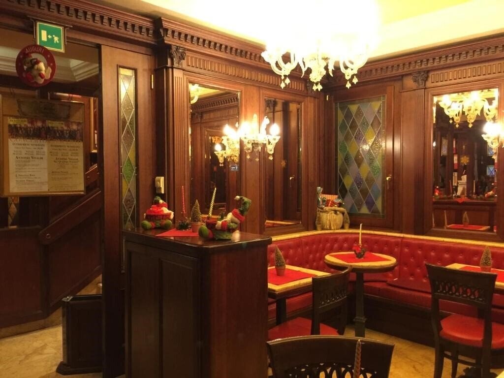 Картинка Hotel Lux 3*