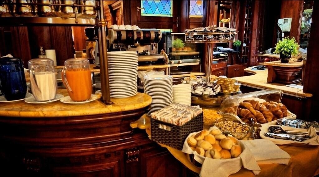 Фото Hotel Lux 3*