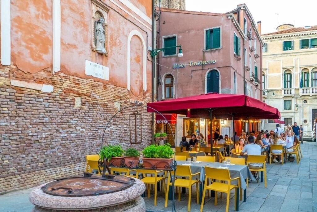 Фотографія Tintoretto (Venice) 3*