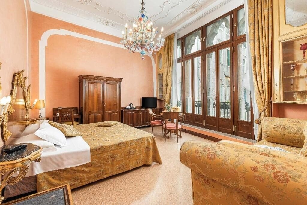 Отель San Moise 3*