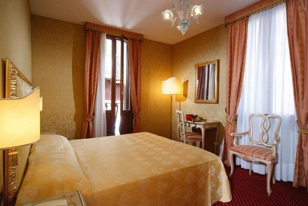 Картинка Castello (Venice) 3*