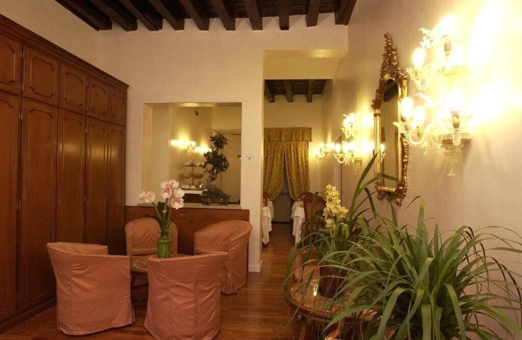 Готель Locanda Canal Hotel 3*