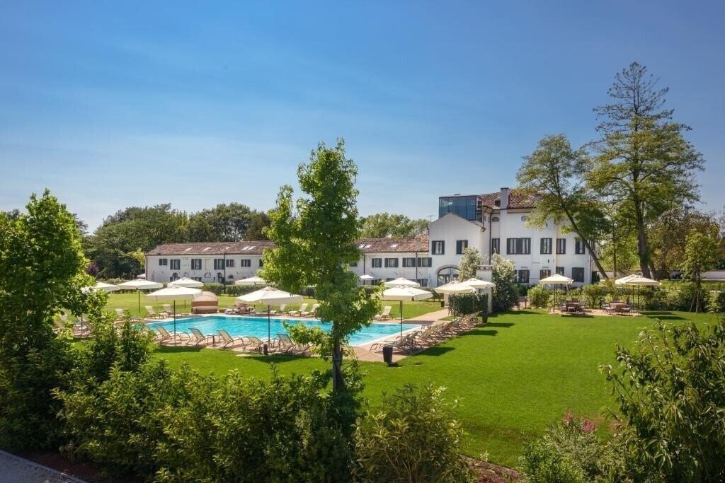 Отель Villa Barbarich 4*