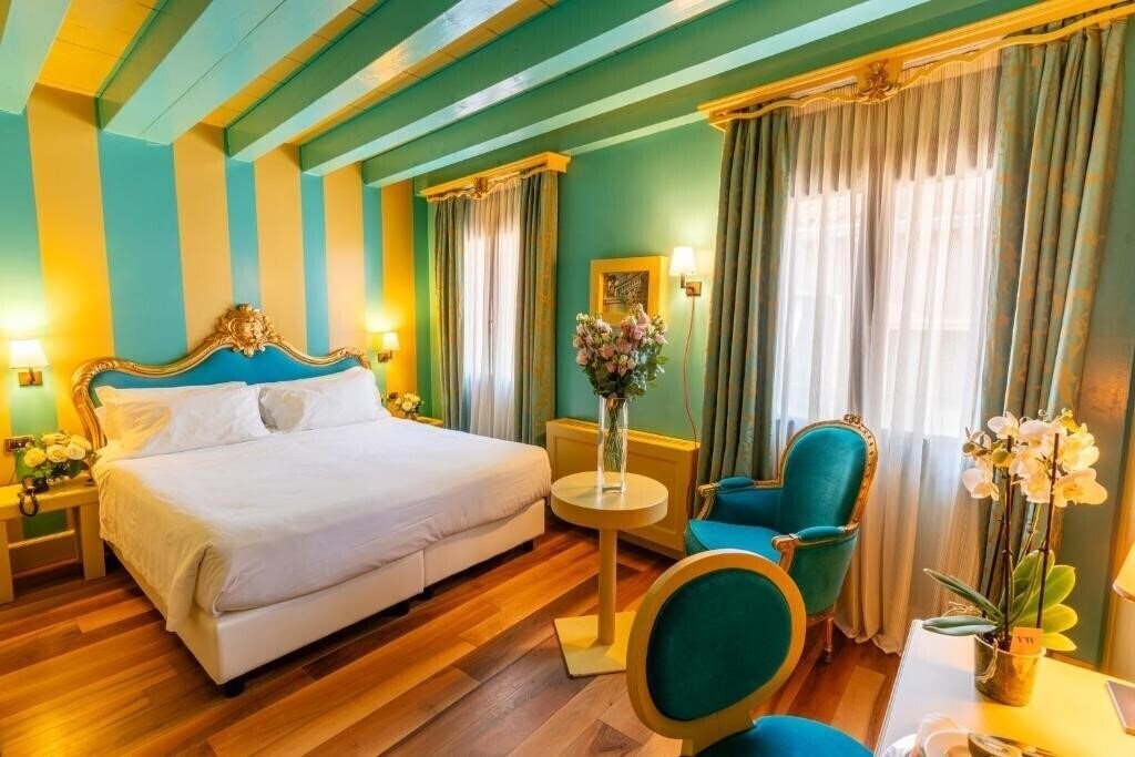 Отель Domina Home Ca Zusto 4*