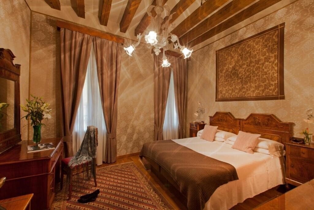 Фото Hotel Saturnia & International 4*