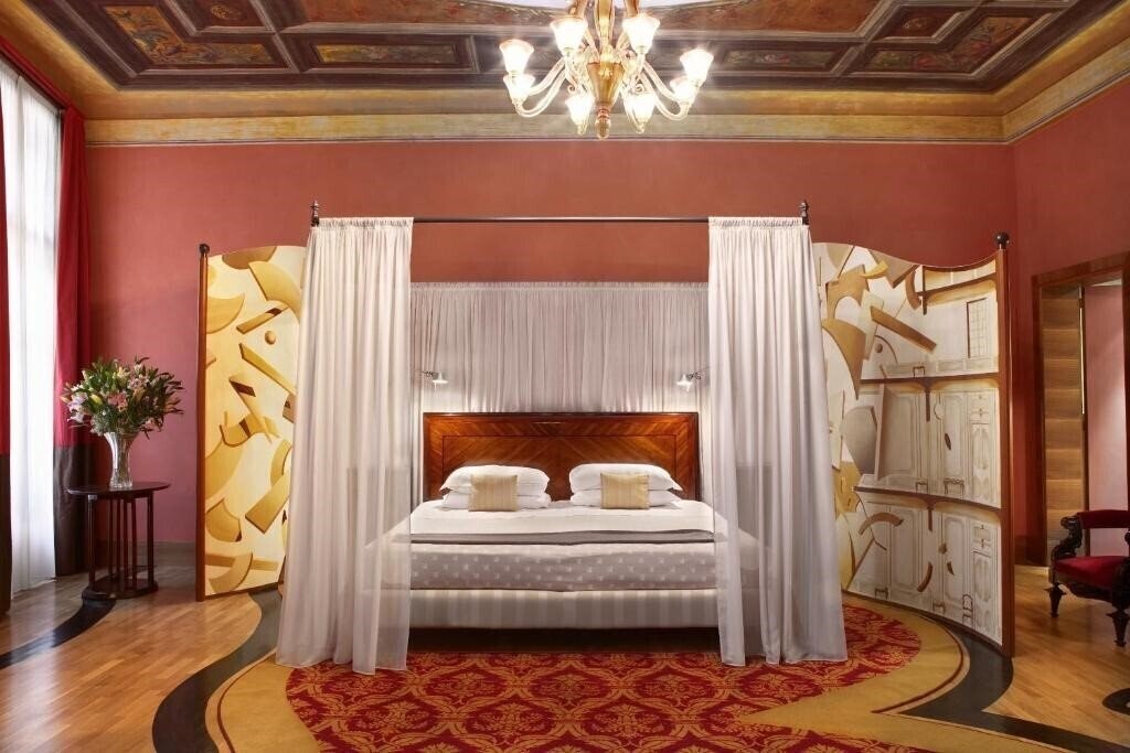 Зображення Hotel Saturnia & International 4*