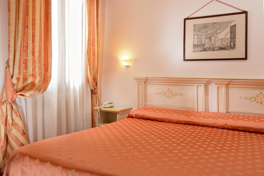 Фотографія Ambassador Tre Rose 3*