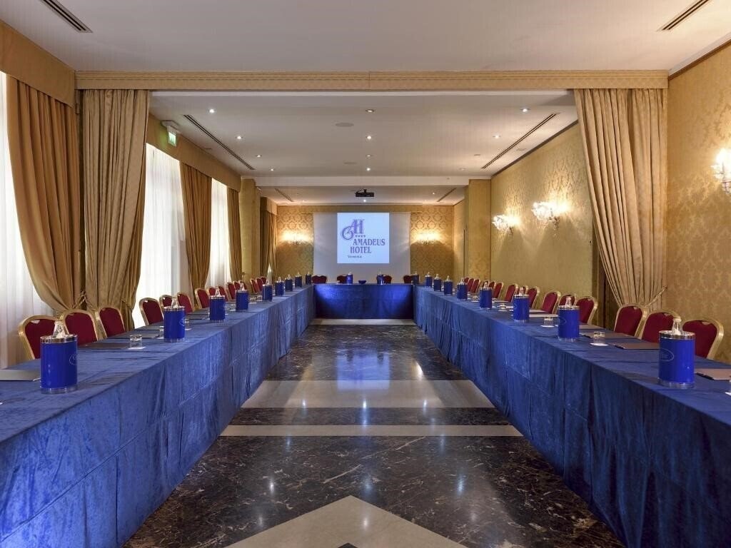 Картинка Amadeus 4*