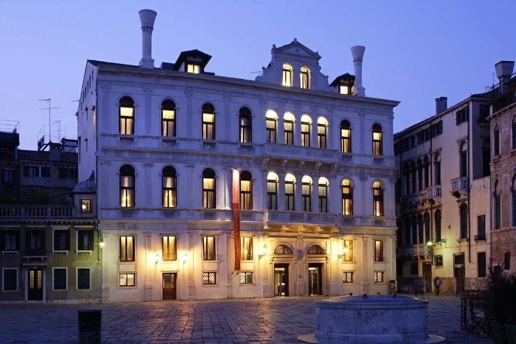 Отель Ruzzini Palace 4*