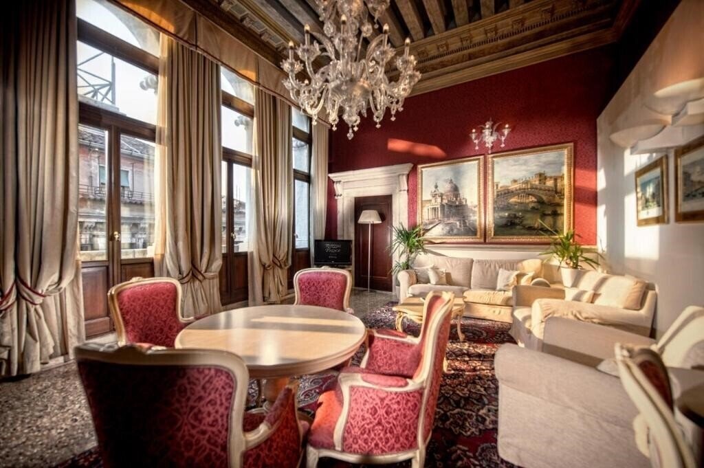 Фотография Ruzzini Palace 4*