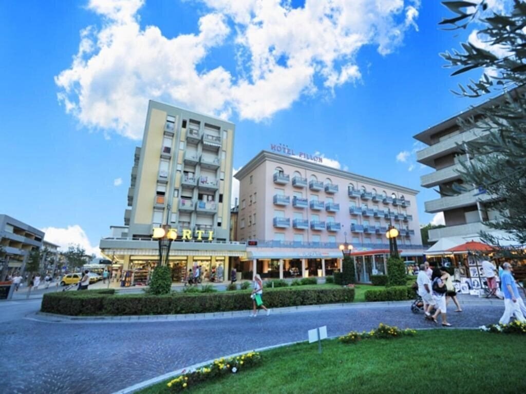 Готель Pillon Hotel 3*