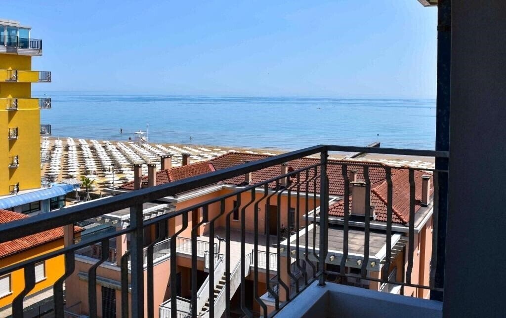 Зображення Umberto 3*