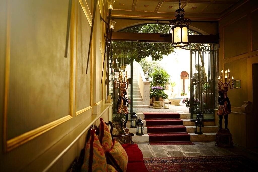 Готель Palazzo Paruta & Wellness Suites 4*