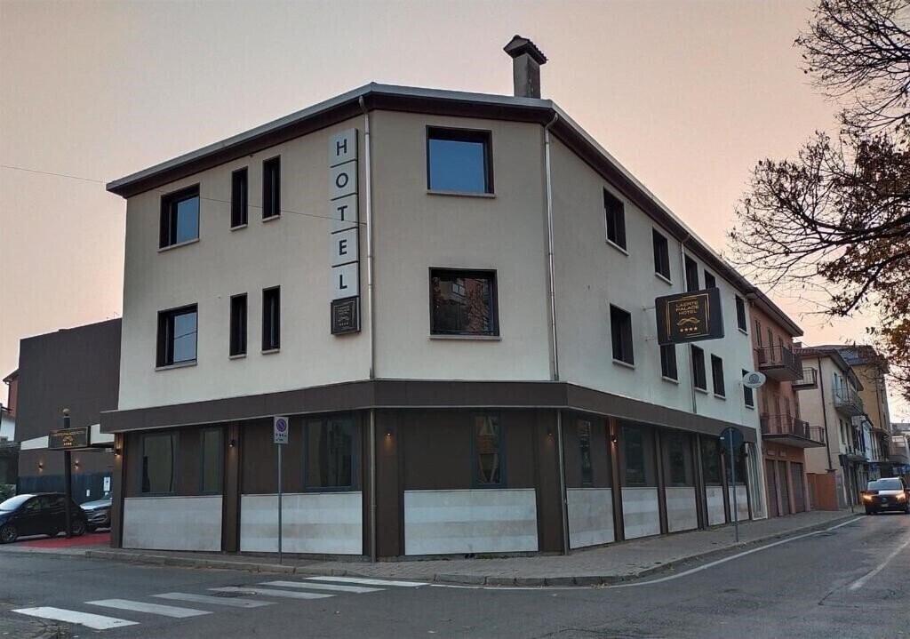 Отель Laerte Palace 4*