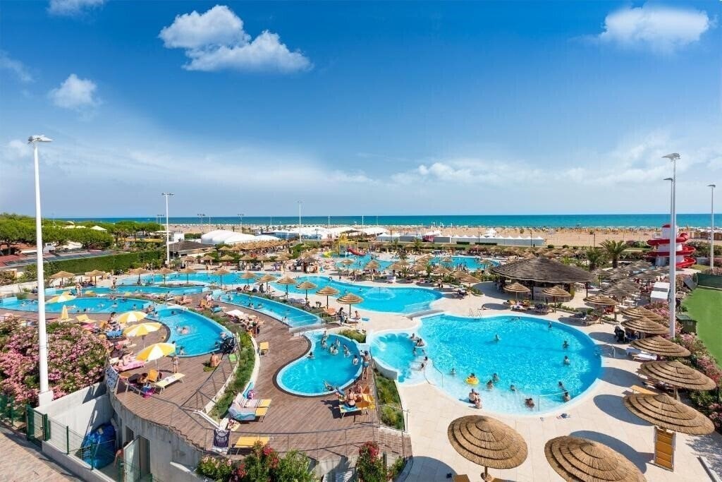 Отель Villaggio Turistico Internazionale 5*