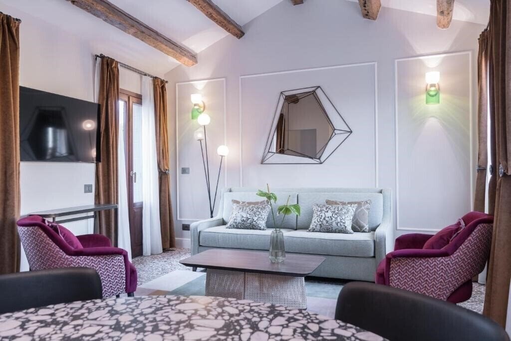 Готель Be Mate Ponte Di Rialto 3*