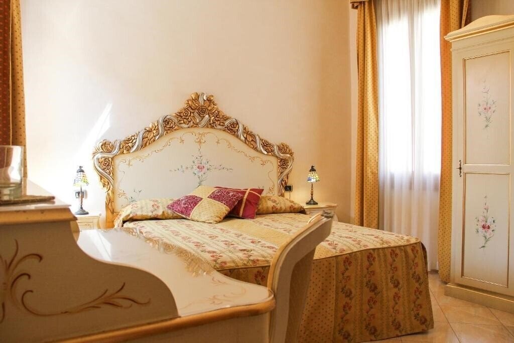 Готель Angeles Inn 3*