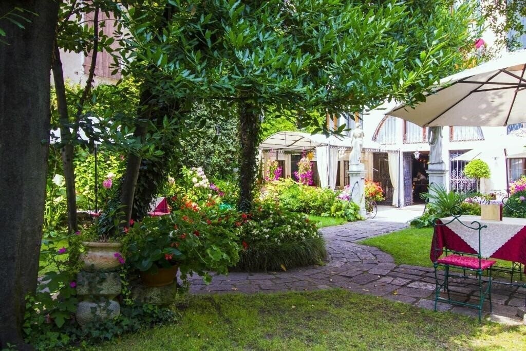 Фотография Palazzo Abadessa 4*