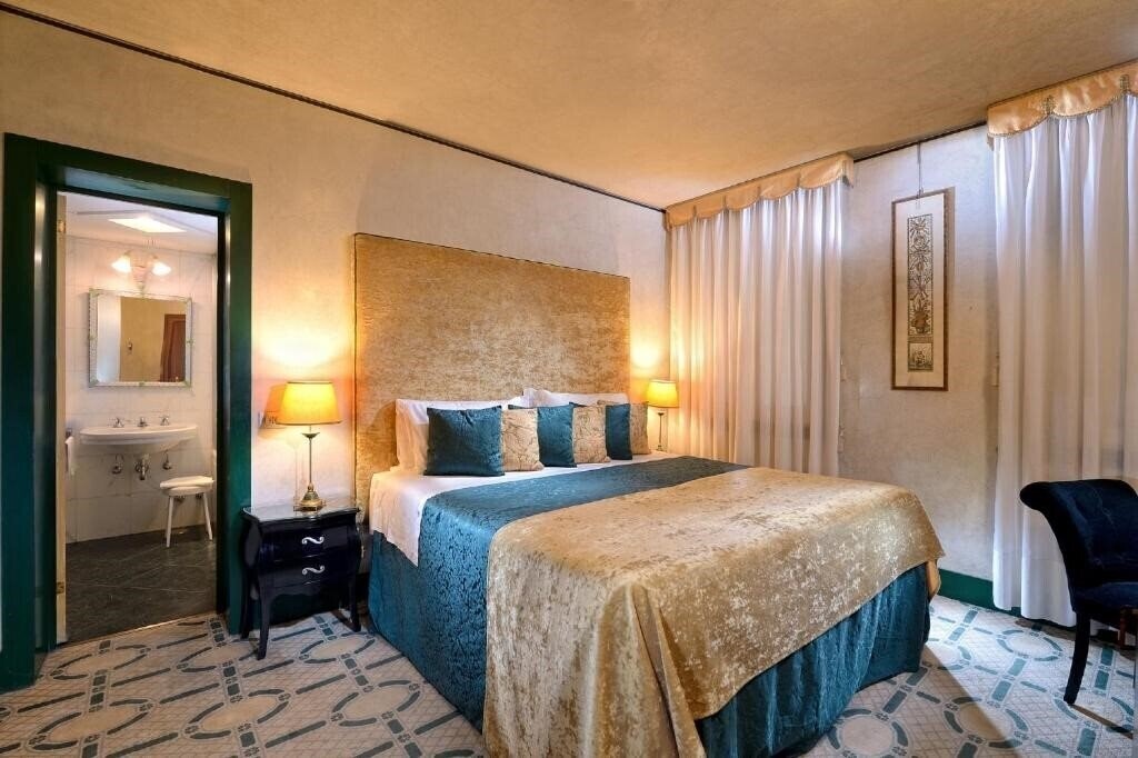 Готель Palazzo Del Giglio 4*