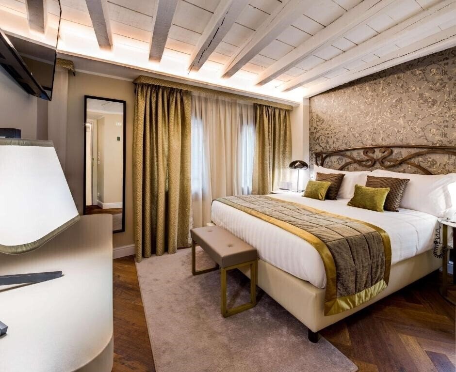 Фото BW Premier Collection CHC Continental Venice 4*