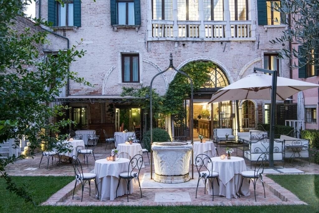 Отель Hotel Nani Mocenigo Palace 4*