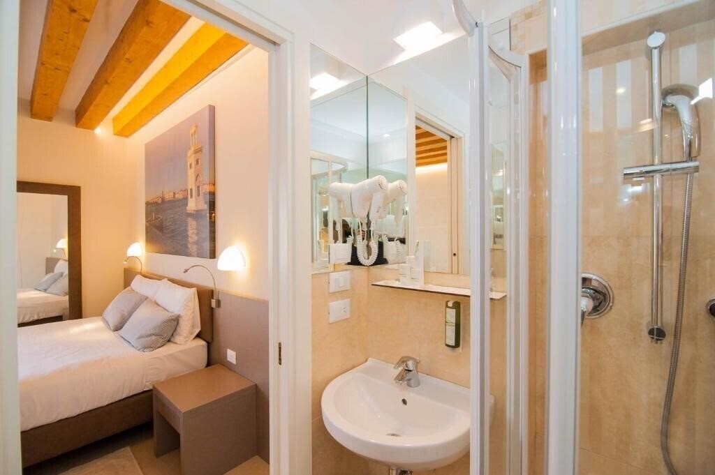 Фотография Leone 3*