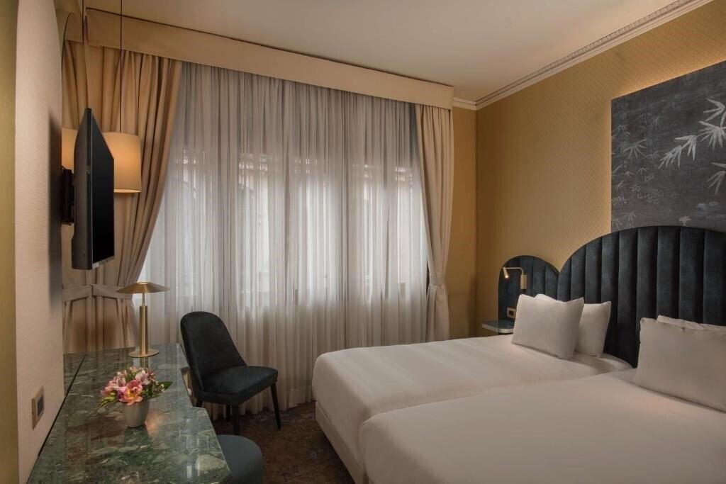 Зображення NH Venezia Santa Lucia 4*