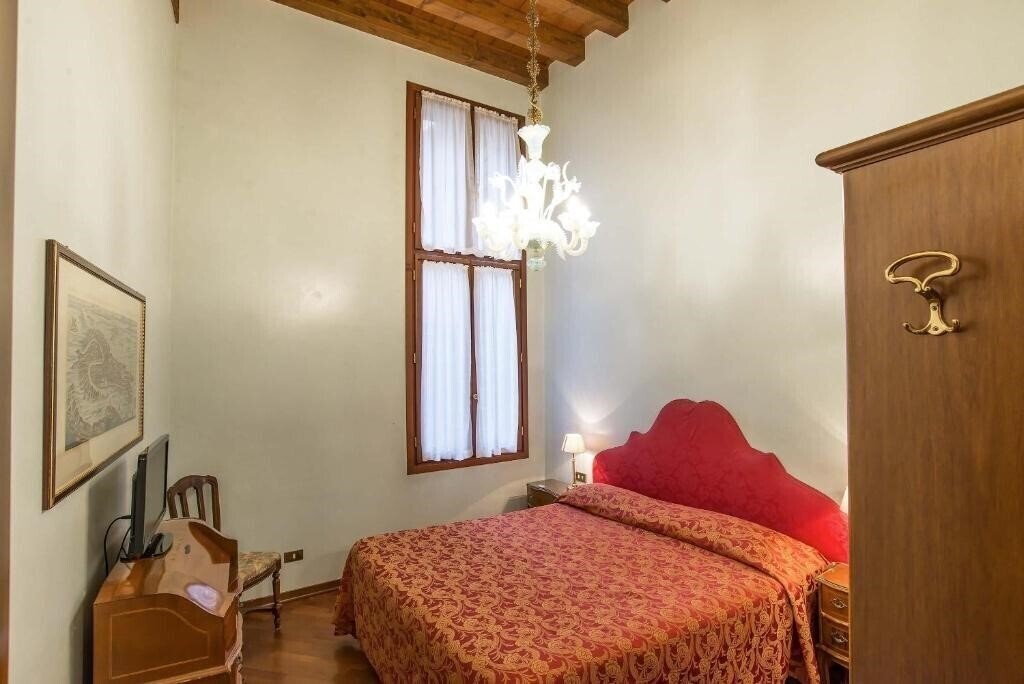 Фото Piccola Fenice 3*