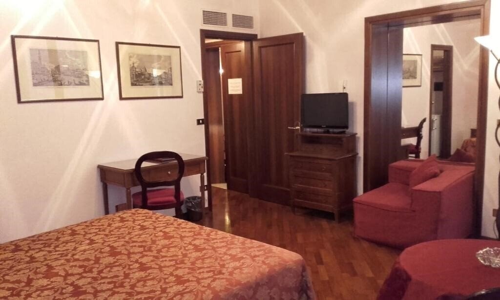 Картинка Piccola Fenice 3*