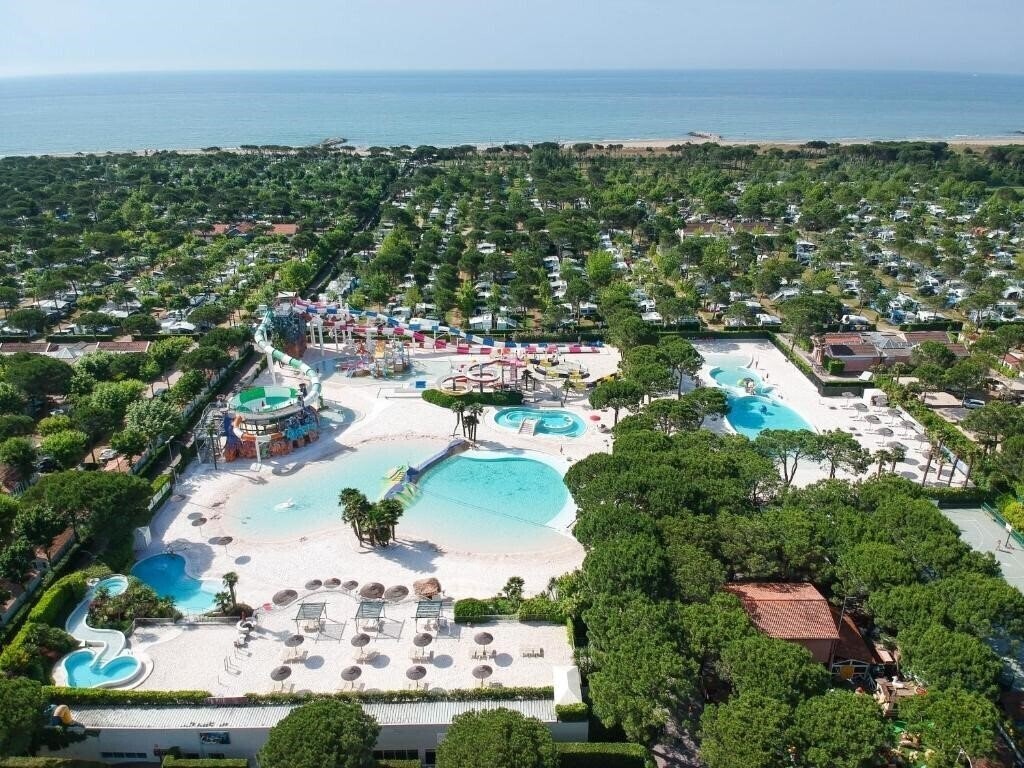 Отель Camping Union Lido (Cavallino-Treporti) 5*