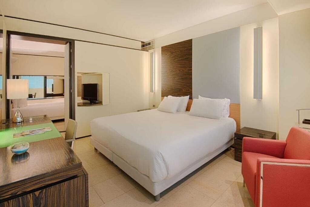 Фото Nh Laguna Palace 4*