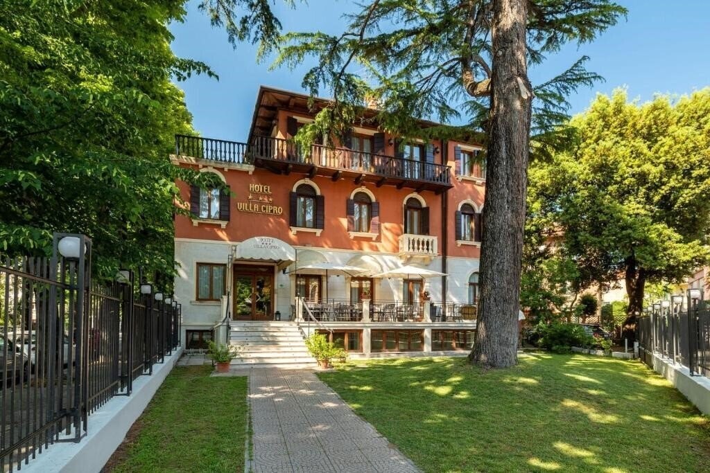 Отель Villa Cipro 3*