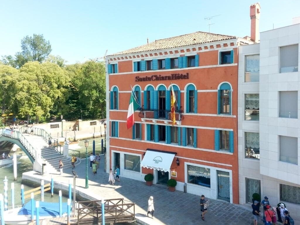 Картинка Santa Chiara 3*